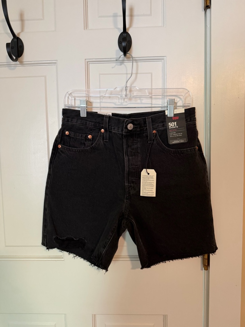 Levi's 501 Mid Thigh Women’s Shorts in Black